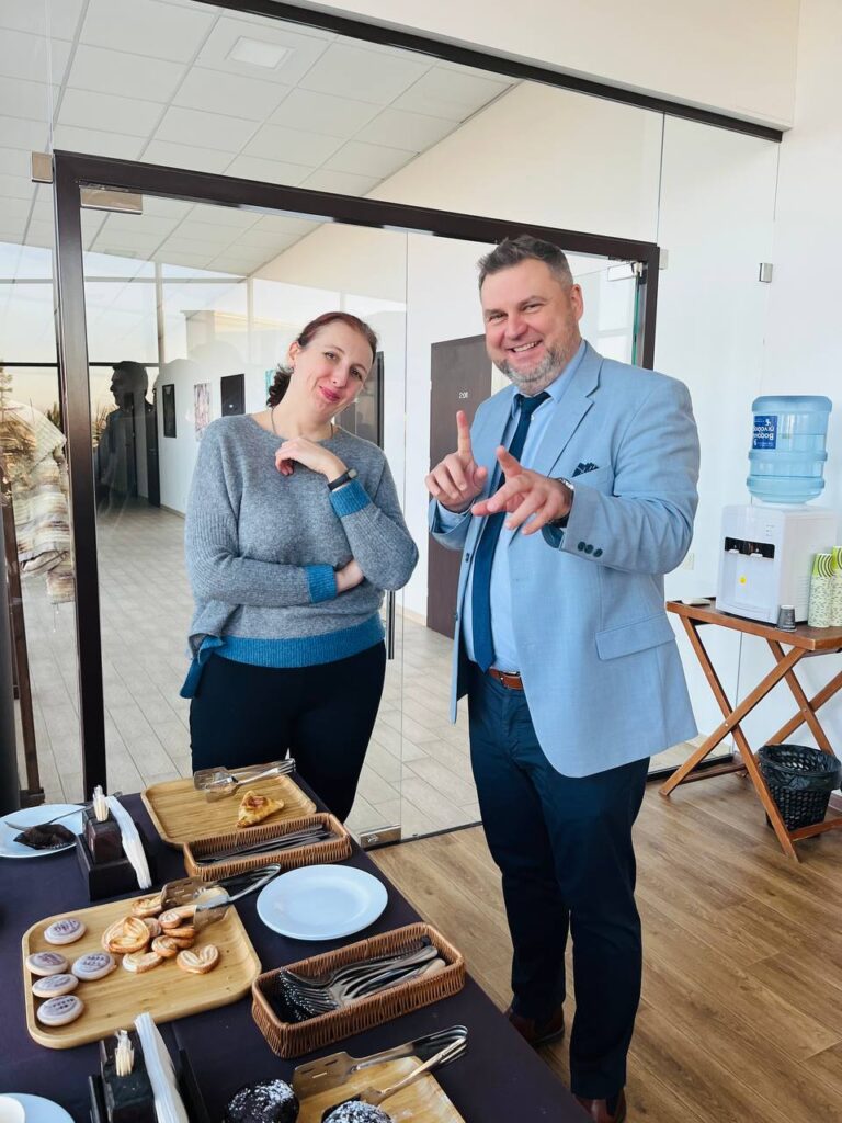 Тримаємо економічний фронт!