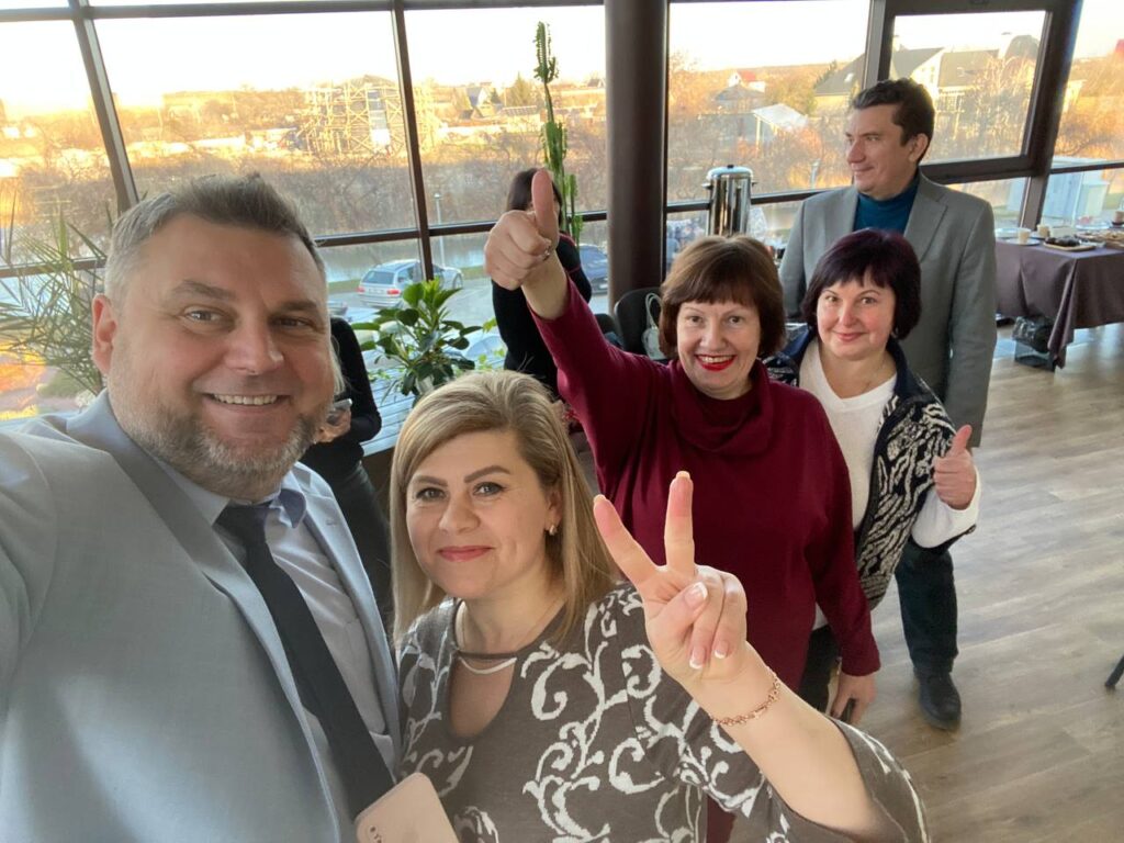 Тримаємо економічний фронт!